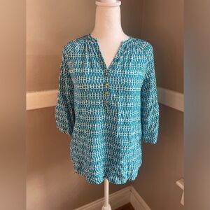 Kaari Blue Geometric Blue Blouse Top with Gold Buttons EUC size: XS